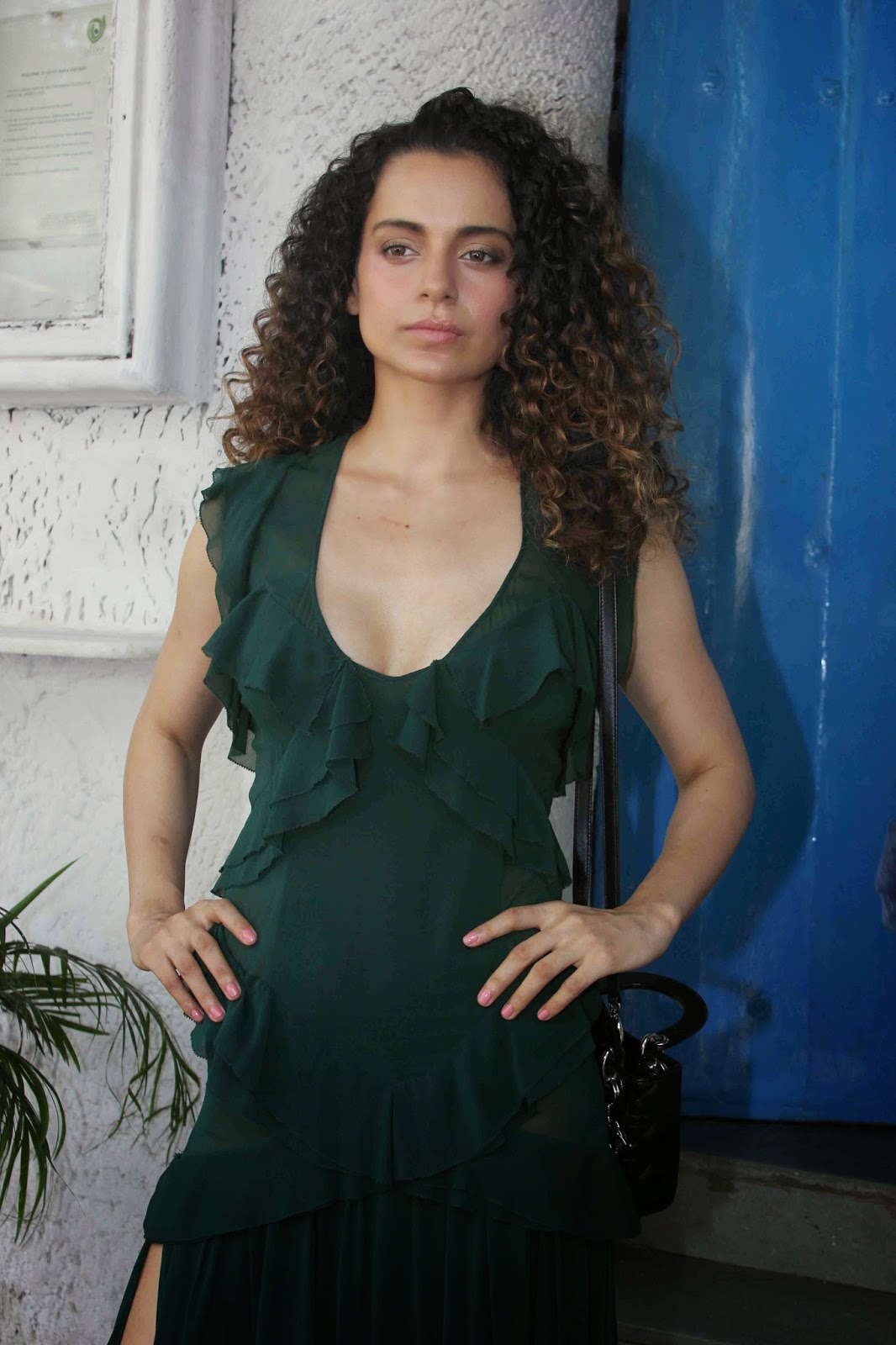 Kangana Ranaut Mega Cleavage Show In Green Low Neck Dress At 'A Small