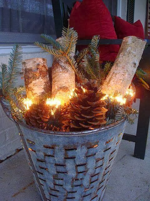 enfeites de natal para jardim iluminados:Vasinhos de cerâmicas usados, galhos de pinheiro e retalhos de renda, enfeites de natal para jardim iluminados:Vasinhos de cerâmicas usados, galhos de pinheiro e retalhos de renda,
