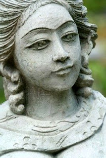 beautiful statue of indian woman