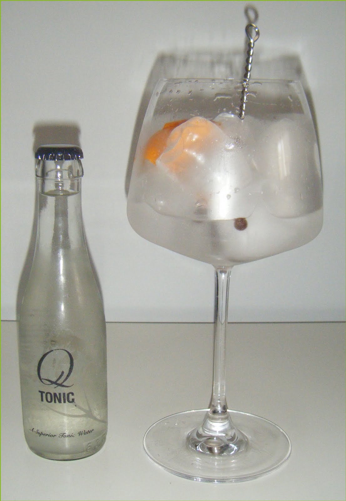 Preparación. Gin Tonic perfecto Blue Ribbon The Gin Blog