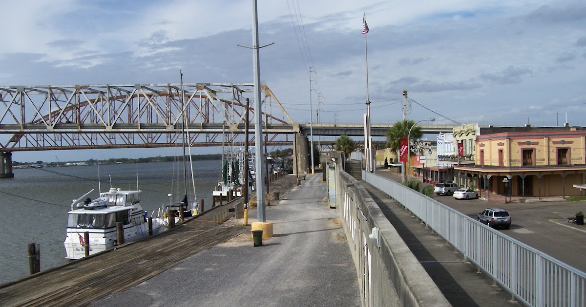 MV "Help Me Rhonda" City, LA I could live here