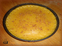 Crostata con ripeno di crema pasticcera e amaretti
