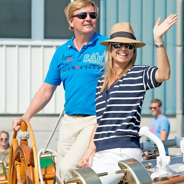 King Willem-Alexander and Queen Maxima and their three daughters Princess Amalia, Princess Alexia, Princess Ariane and Princess Beatrix, Princess Mabel, Countess Luana and Countess Zaria