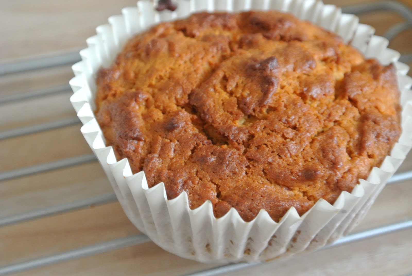 Lottie's carrot and peanut butter cupcakes (for dogs!)