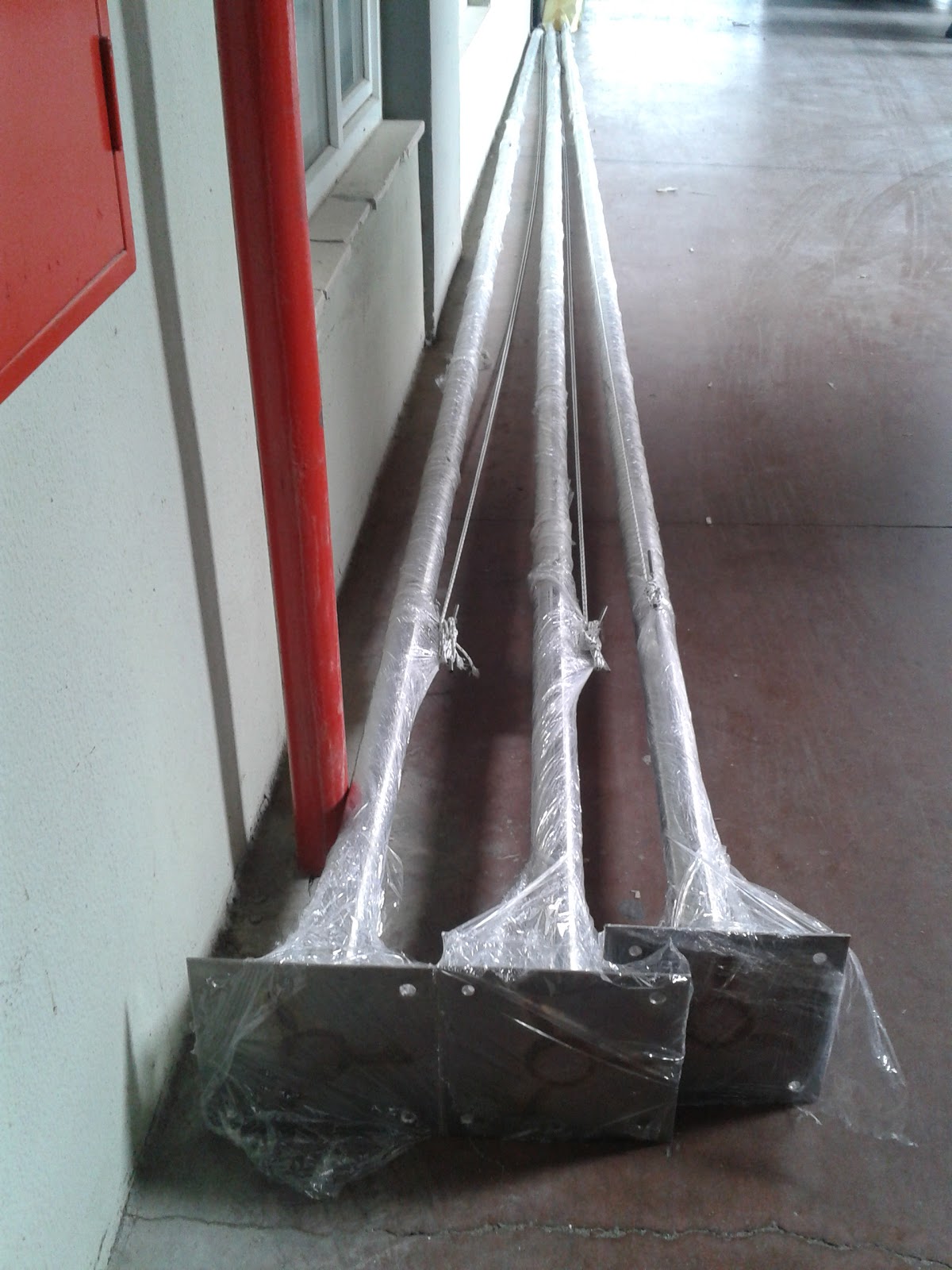 Bayrak Direği Paslanmaz Galvaniz Boyalı IRAK�A GİTMEK ÜZERE PASLANMAZ