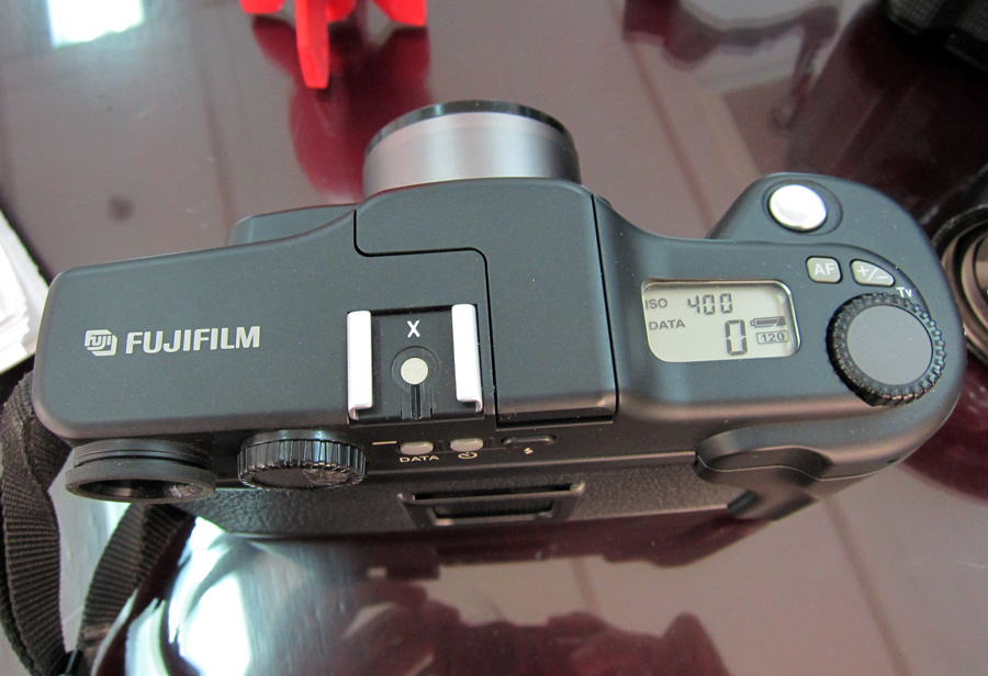 sleepy photographer FUJI GA645 Professional