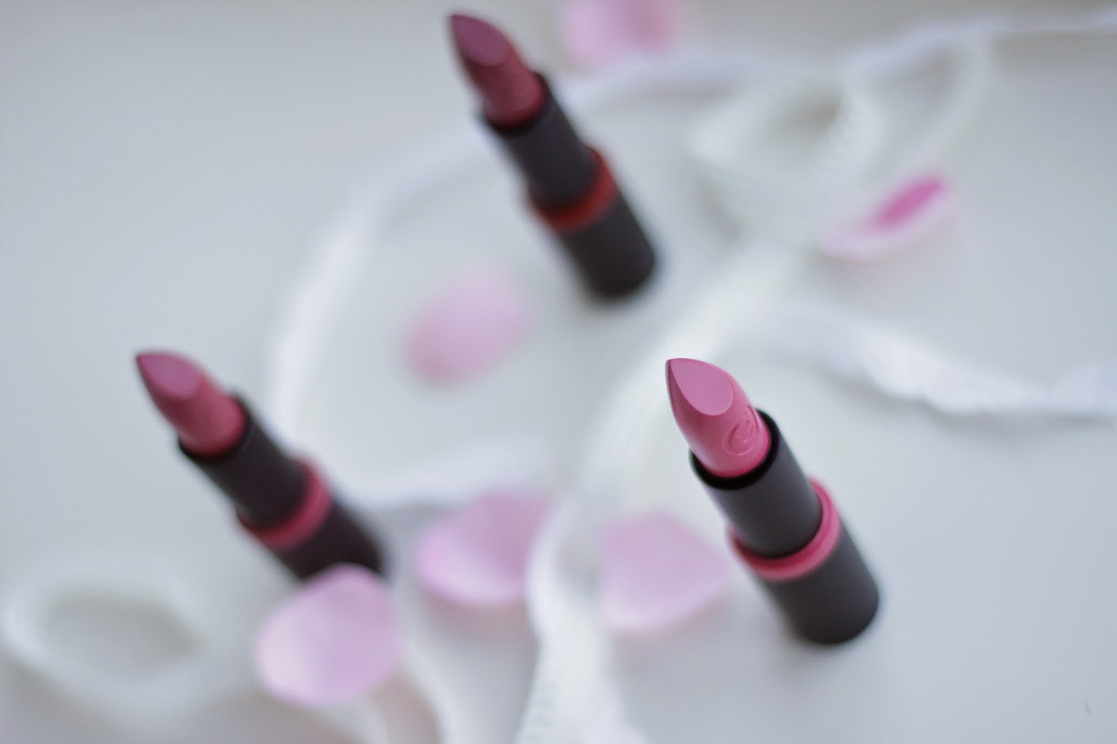 review essence longlasting lipsticks