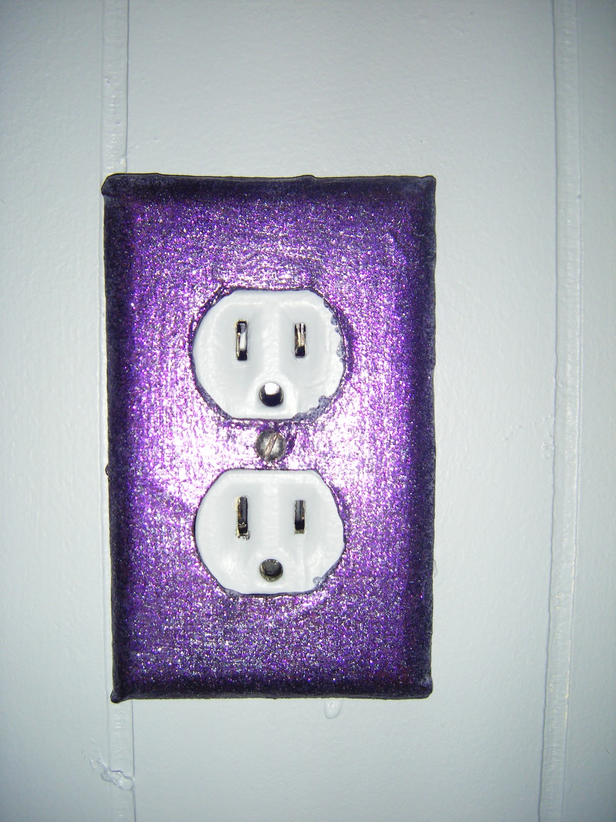 Lucky's Crafts DIY Glitter Light/Plug Covers