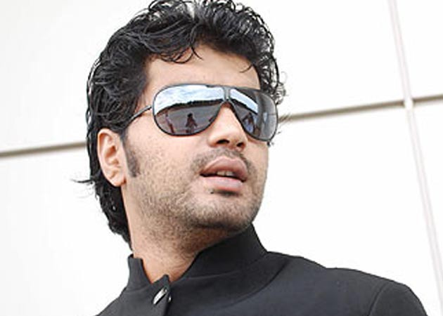 Vinay Rai Wiki, biodata, affairs, Girlfriends, Wife, Profile, Family