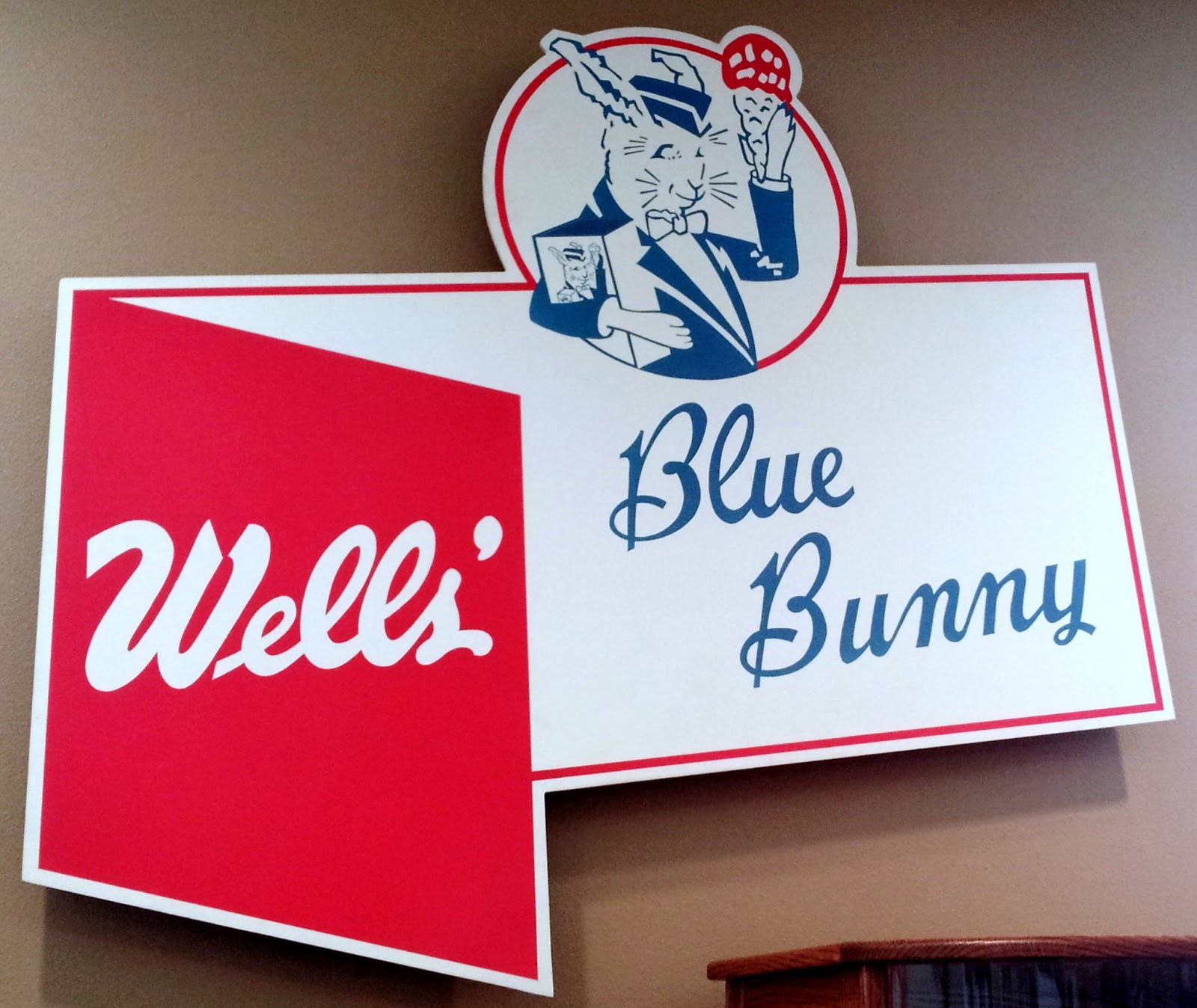 Wells Blue Bunny Ice Cream Parlor & Museum