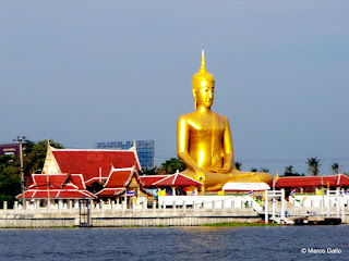 KOH KRET, LA ISLA DEL RÍO CHAO PHRAYA, BANGKOK. TAILANDIA