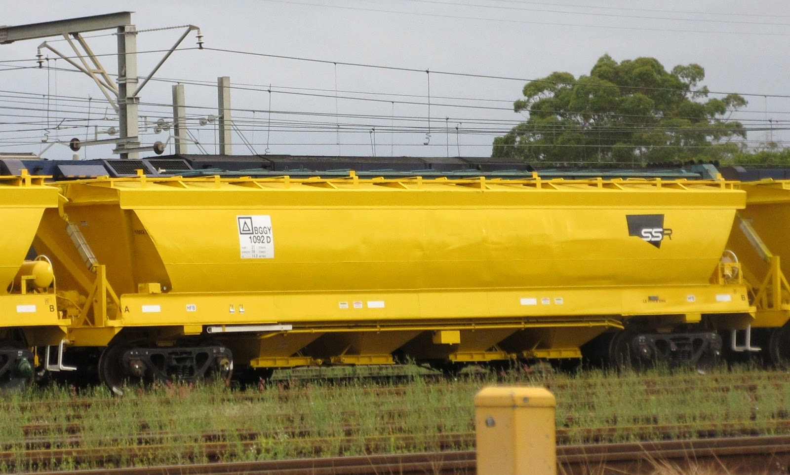 rusted2therails SSR BGGX grain hoppers