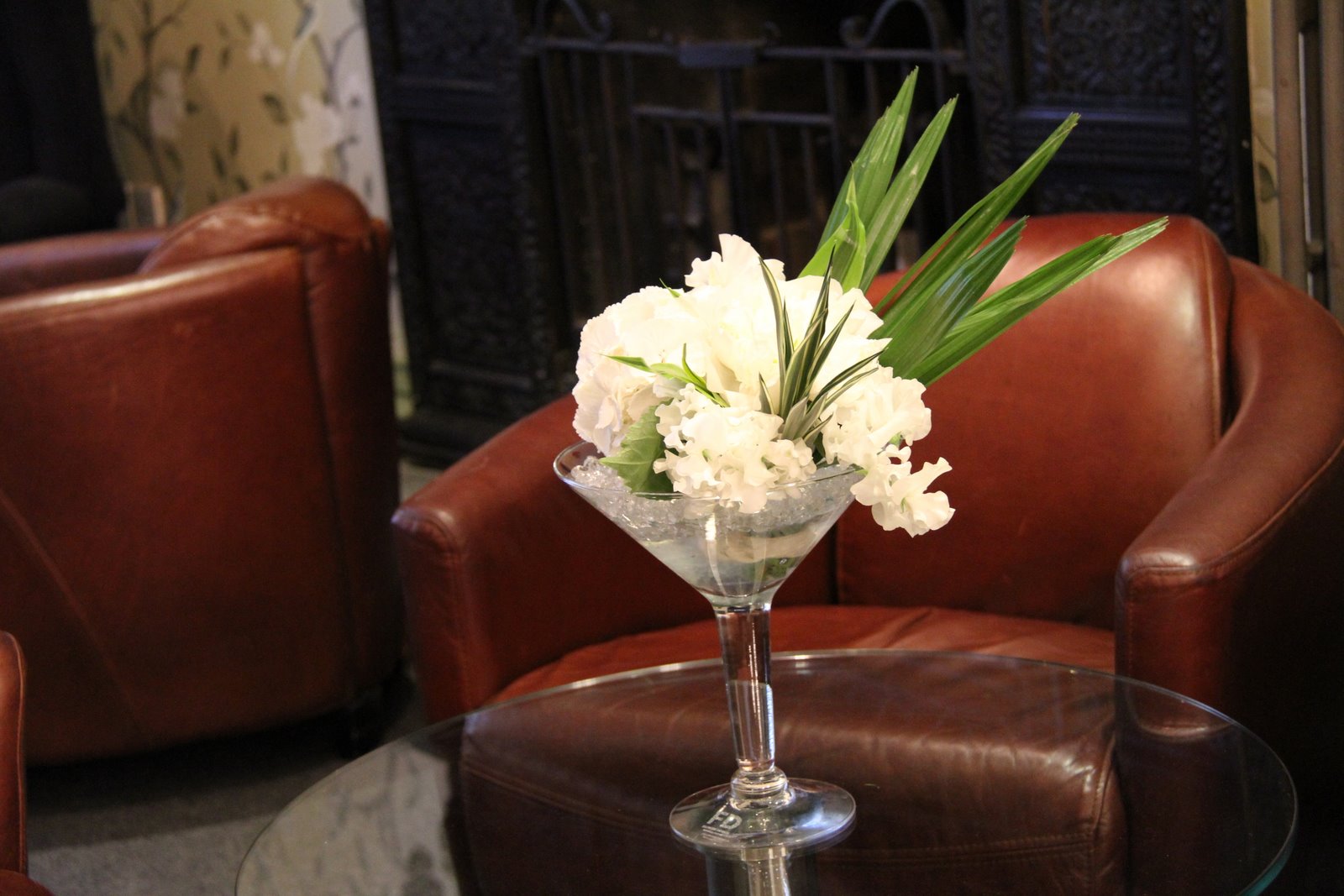 Flower Design Table Centrepieces Mini Martini Glass Vases For Bar