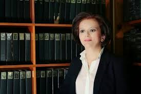 Ερώτηση Μαρίνας Χρυσοβελώνη στη Βουλή για τον διορισμό διευθύντριας στο Υπουργείο Υγείας μόνο με απολυτήριο Λυκείου 