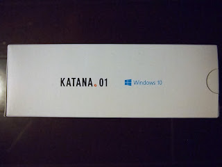 FREETEL KATANA 01の文字とWindows 10のロゴをプリント