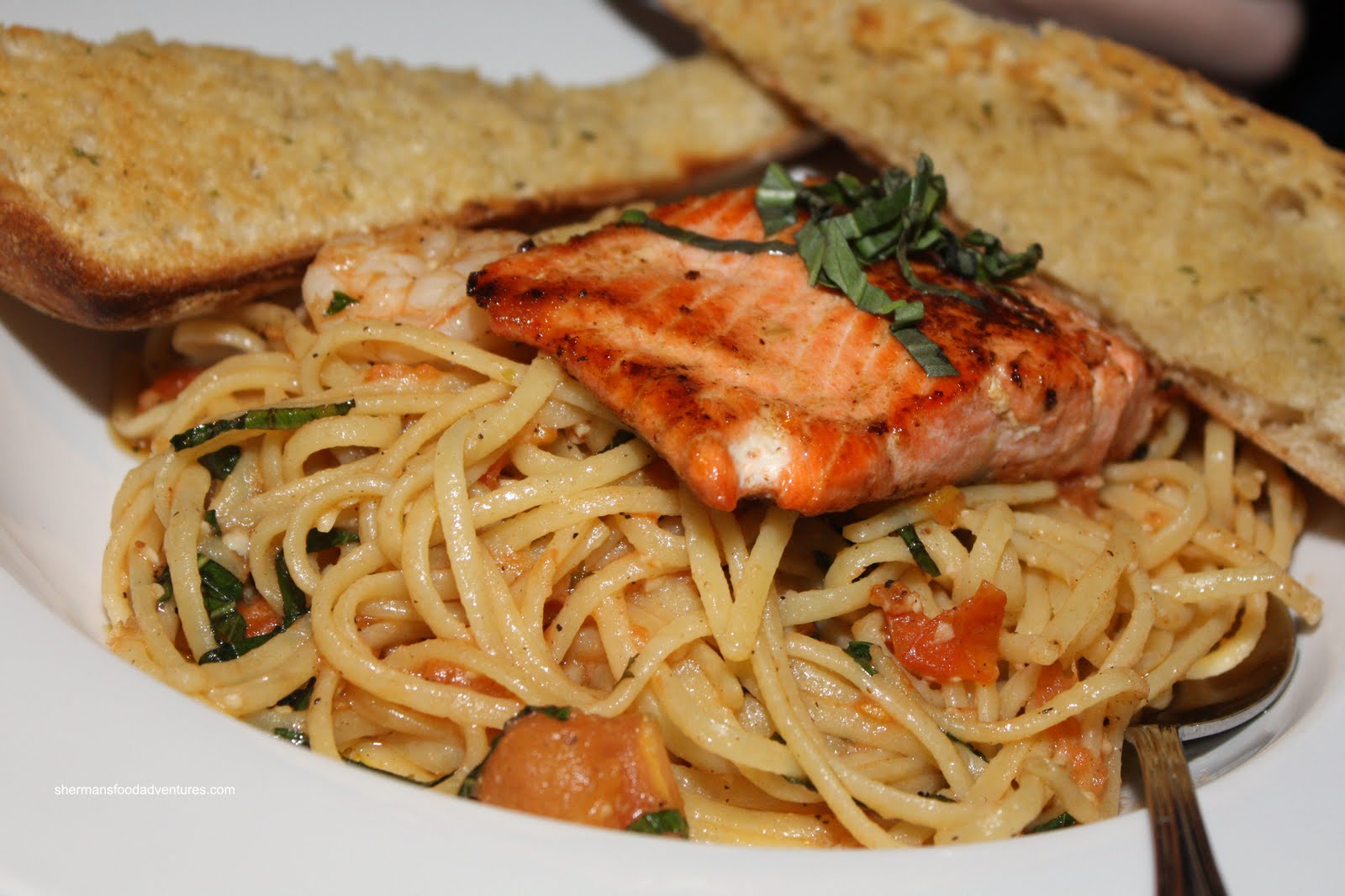 Sherman's Food Adventures Moxie's (West Broadway)