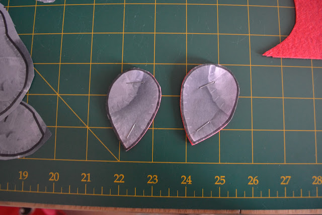 Felt owl tutorial - step 7.5 felt owl