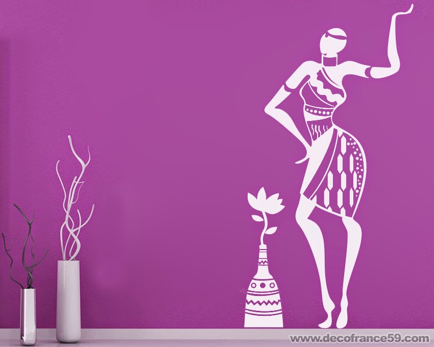 un sticker mural décoratif , silhouette dune femme africaine avec poterie a coté