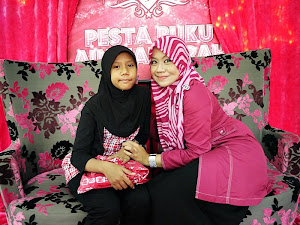 From right~ Kak AinMaisarah and me! ^_^