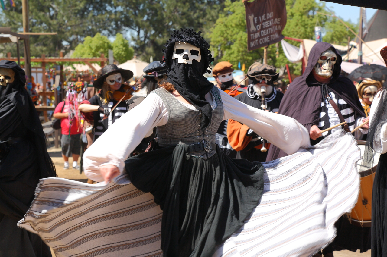 Travelbynic Renaissance Pleasure Faire Irwindale, CA