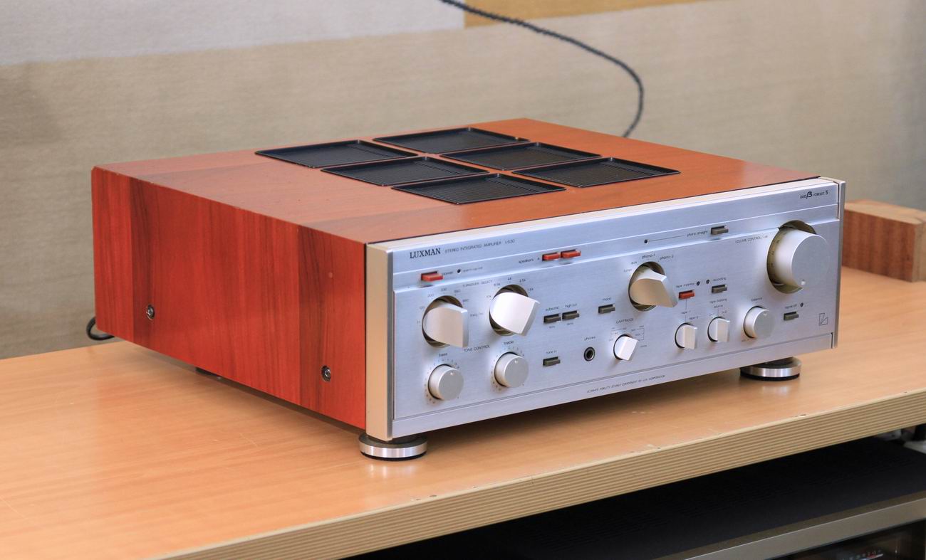Classic Luxman amplifier from the golden era. Hifi audio, Audio, Hifi