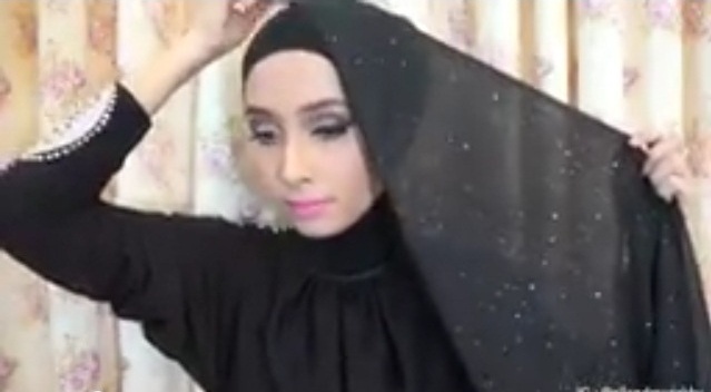 tutorial hijab pashmina hari raya