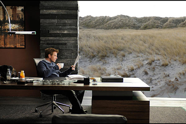 Ghostwriter Hotel movie