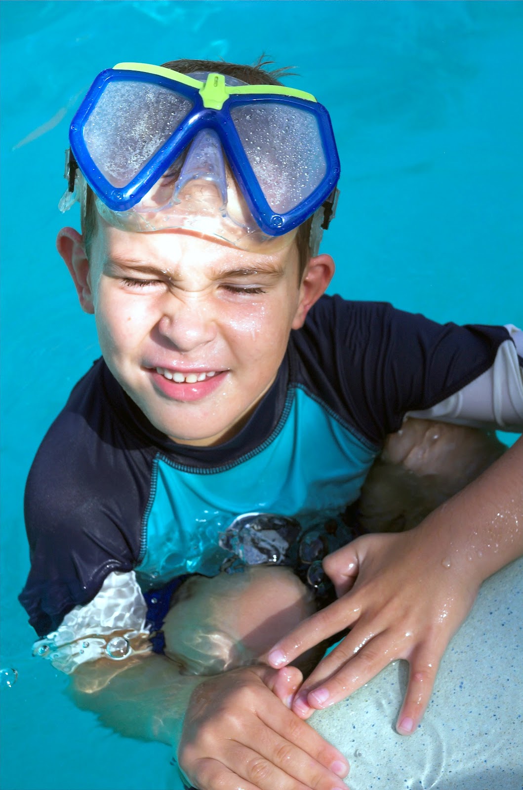 Chris & Gaylene Look Mom! No Life Jacket.