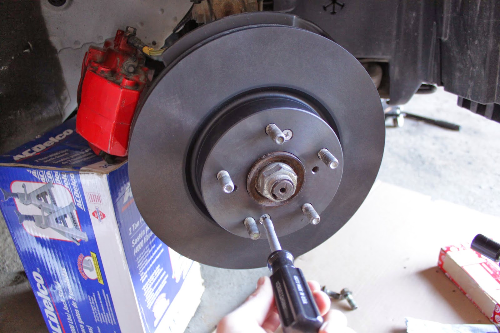 Acura RSX TypeS / Honda Integra DC5 How to replace Brembo brake pads