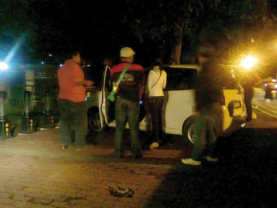 Kulup Cina http://comeclone.com/come2/kemaruk-batang