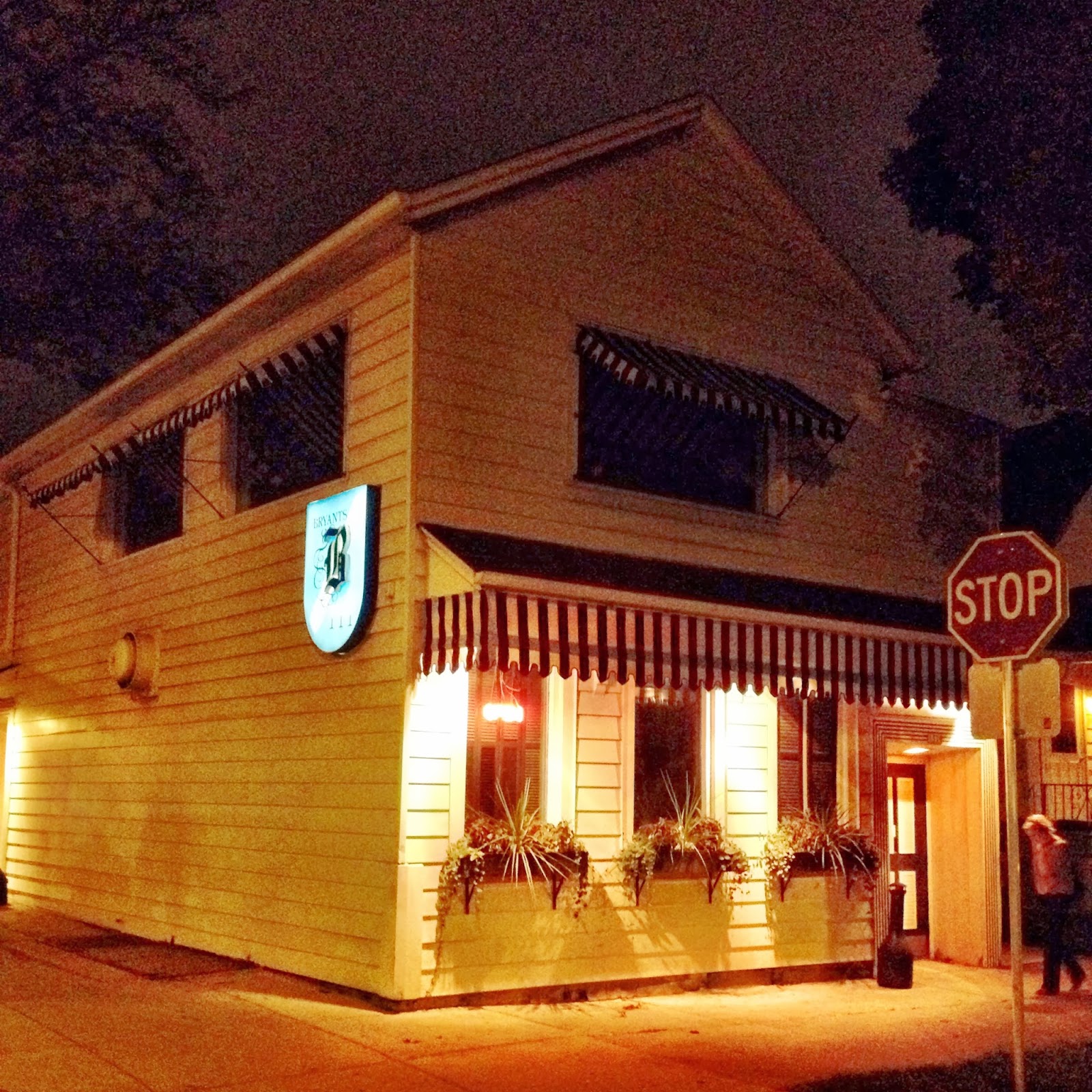 The Happy Hour Tour Bryant’s Cocktail Lounge Milwaukee