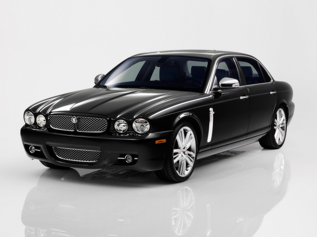 http://4.bp.blogspot.com/-jPZxzF0e07s/TdS5fUHsdWI/AAAAAAAAEvY/A8e8OMIITRM/s1600/Jaguar-XJ-1.jpg