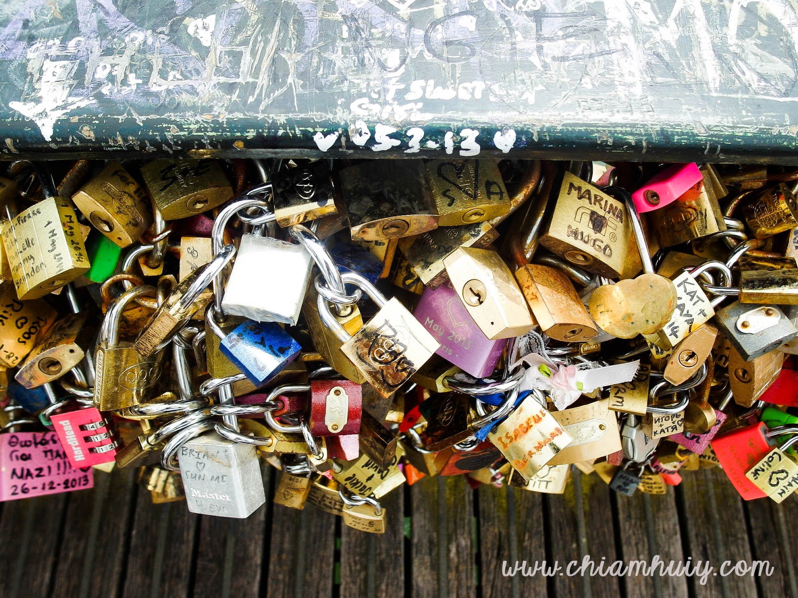 Paris+Love+locks+bridge