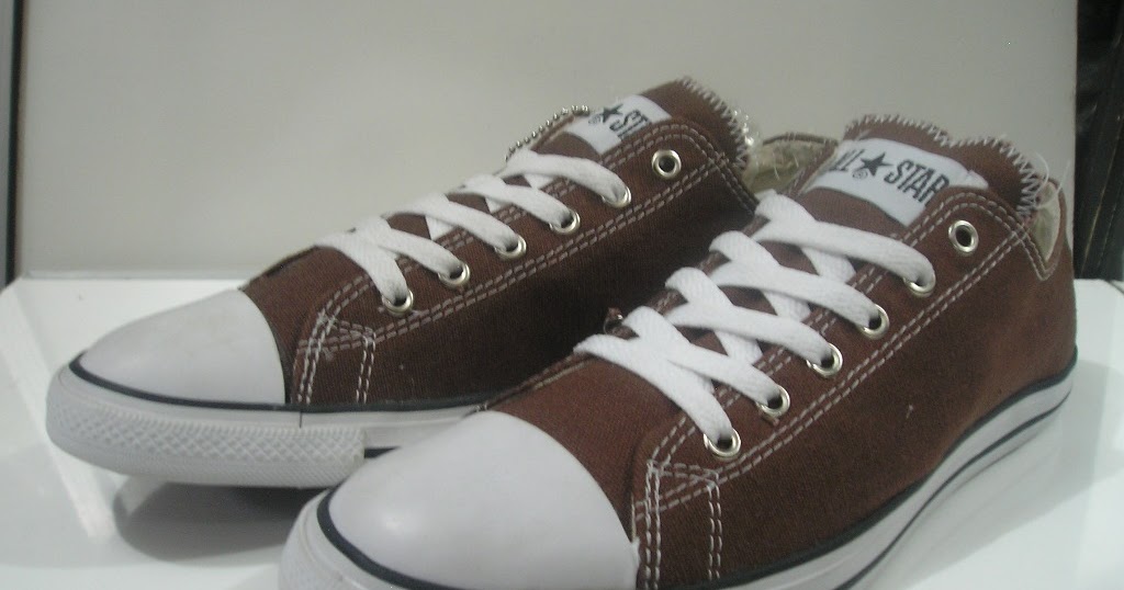 toko sepatu all star