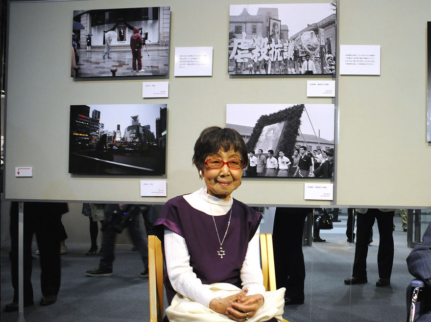 She’s also a very stylish woman - Japan’s First Woman Photo-Journalist, Still Shooting At The Age Of 101, Reveals Her Secret She’s also a very stylish woman - Japan’s First Woman Photo-Journalist, Still Shooting At The Age Of 101, Reveals Her Secret