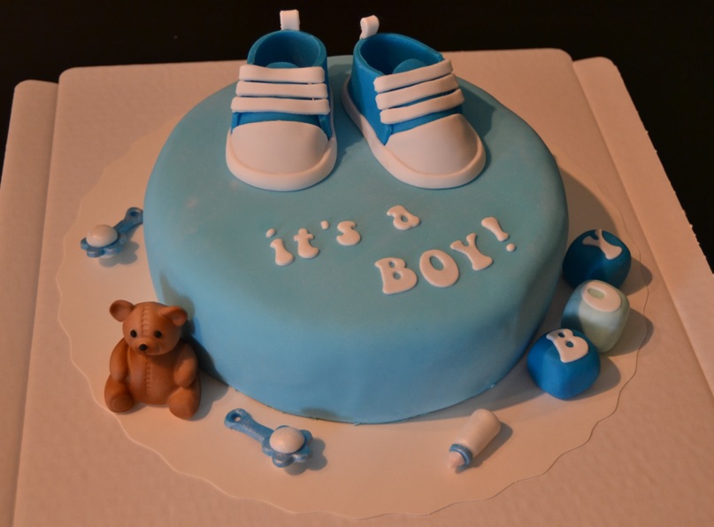 Sweet Dreams and Sweet Living: Baby Shower cake for a boy