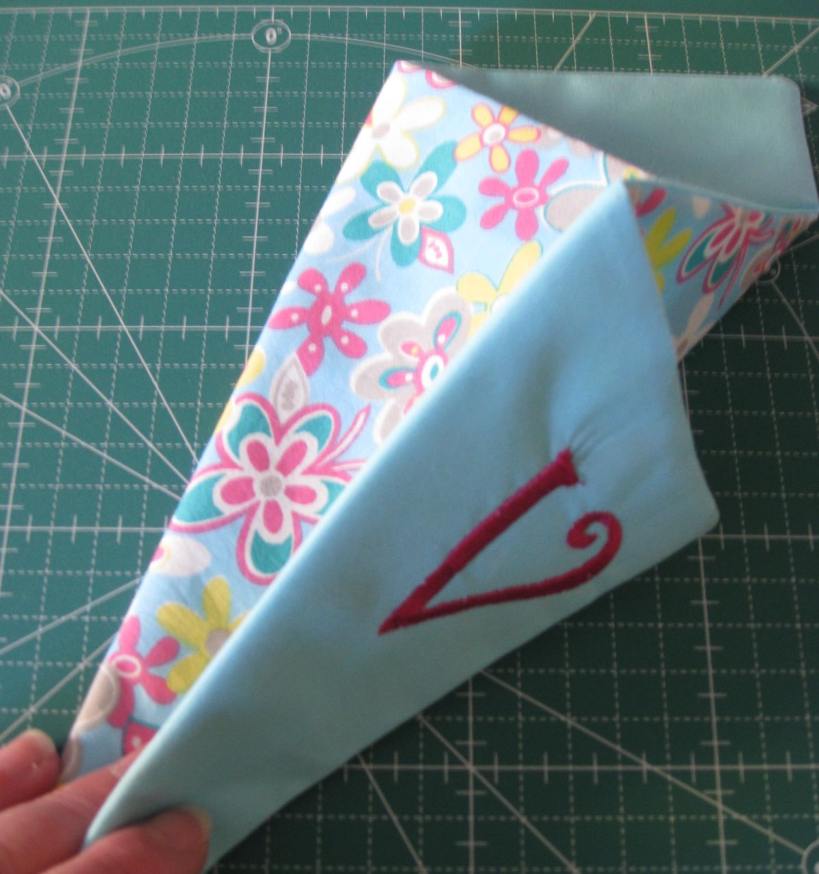 Vicki's Fabric Creations Folded Fabric Scissor Holder Tutorial