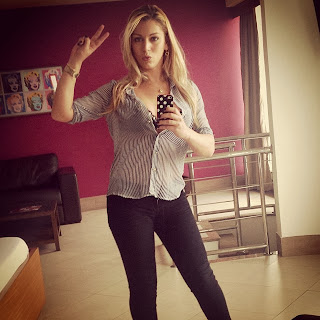 RAFAELLA CARNEIRO RAFAELLA CARNEIRO