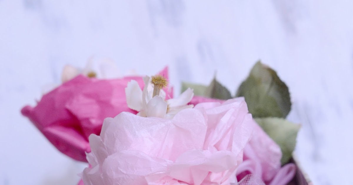 Curiositaellya Pretty Jewelry Tissue Paper Gift Wrap {DIY}