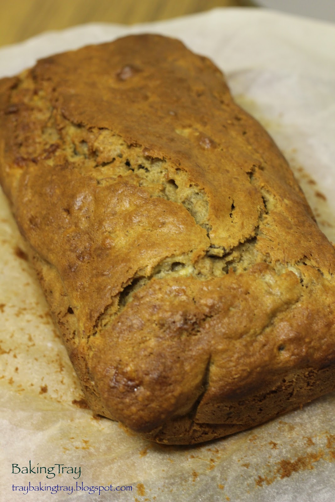 BAKING TRAY \________/ Banana bread from the cafe??