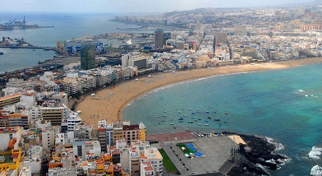 Playa de las Canteras en Las Palmas de Gran Canaria