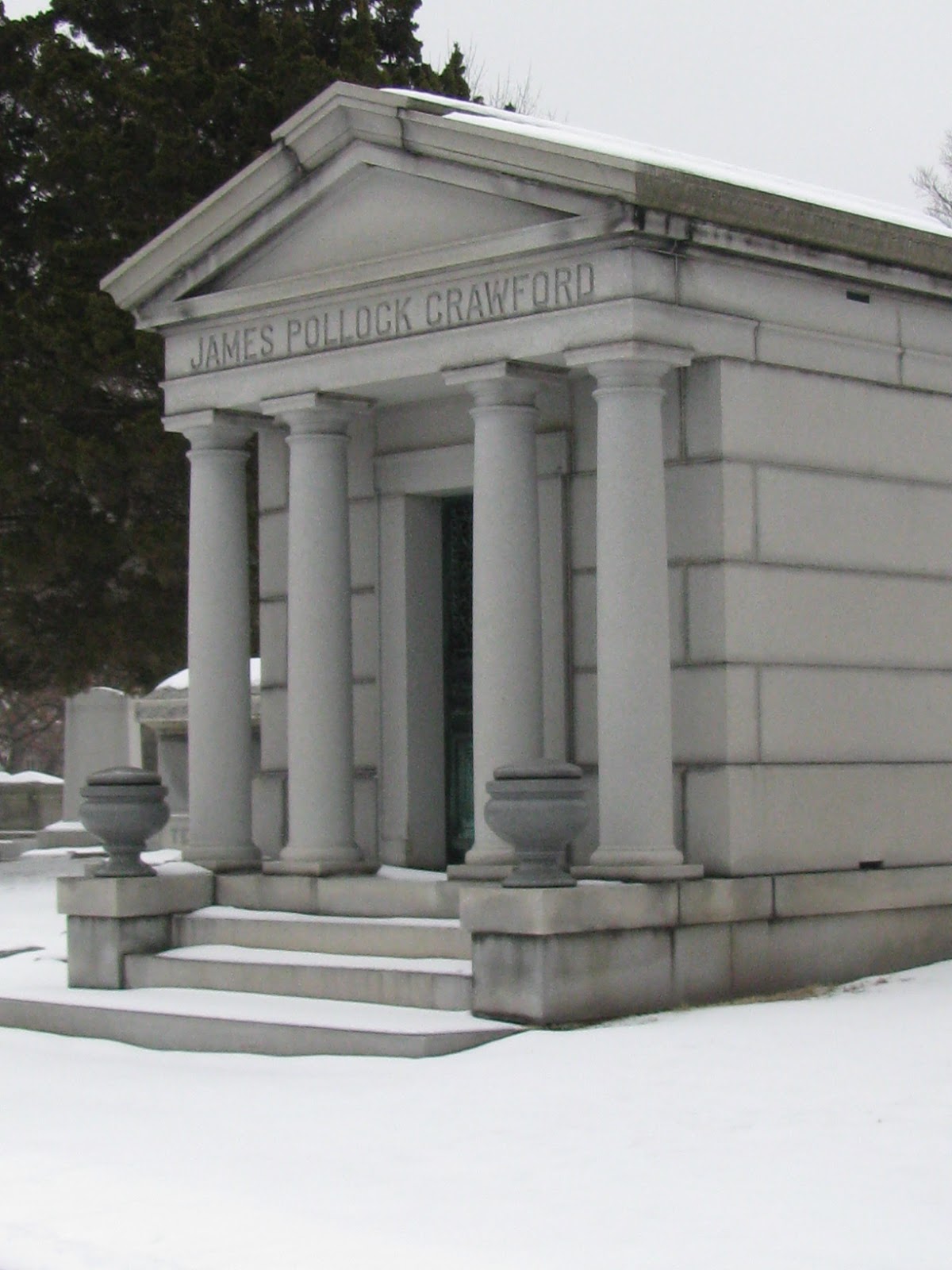 A Grave Interest Mausoleums, Crypts, and Tombs (Oh My!)