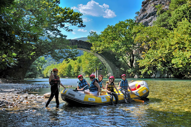 Πάμε για rafting...! Πάμε για rafting...!