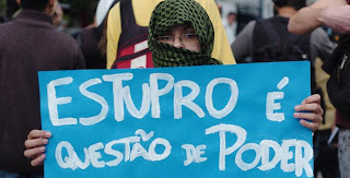 Estupro é questão de poder - cartaz da Marcha das Vadias em São Paulo
