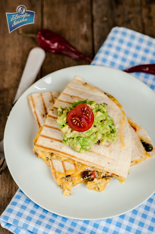 Filozofia Smaku Quesadilla z jajecznicą i cheddarem