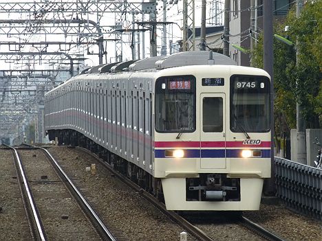 京王電鉄　準特急　新宿行き7　8000系