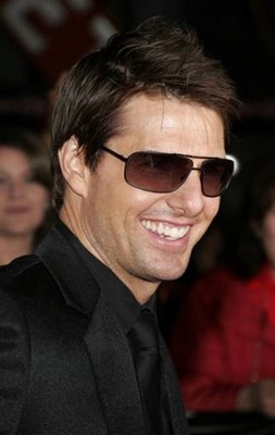 Curly Short Hairstyles Tom Cruise Shorts Hairstyles Wallpapers