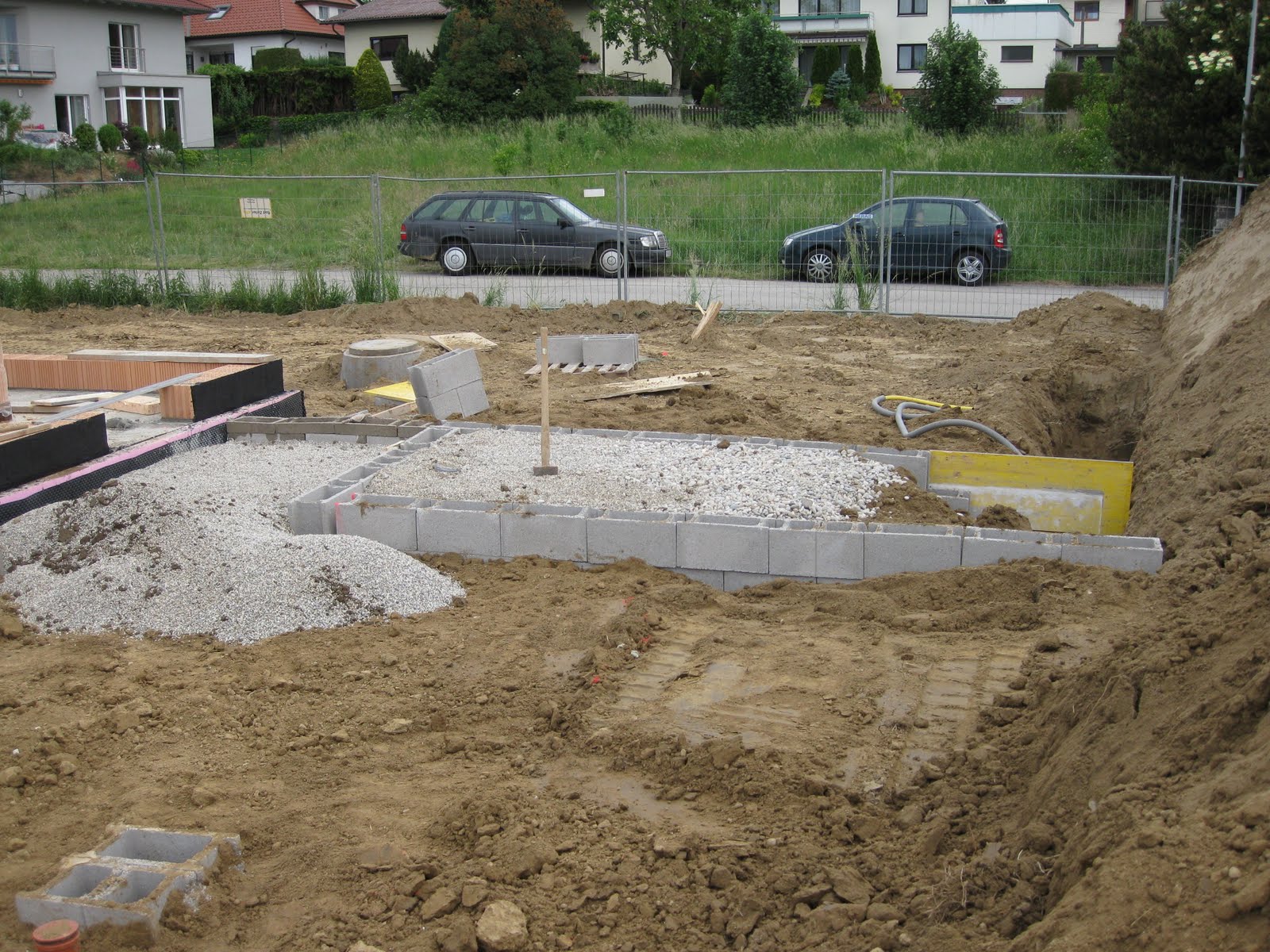 Armin & Sarah bauen ein Haus: Terrassen fertig betoniert - ab ins