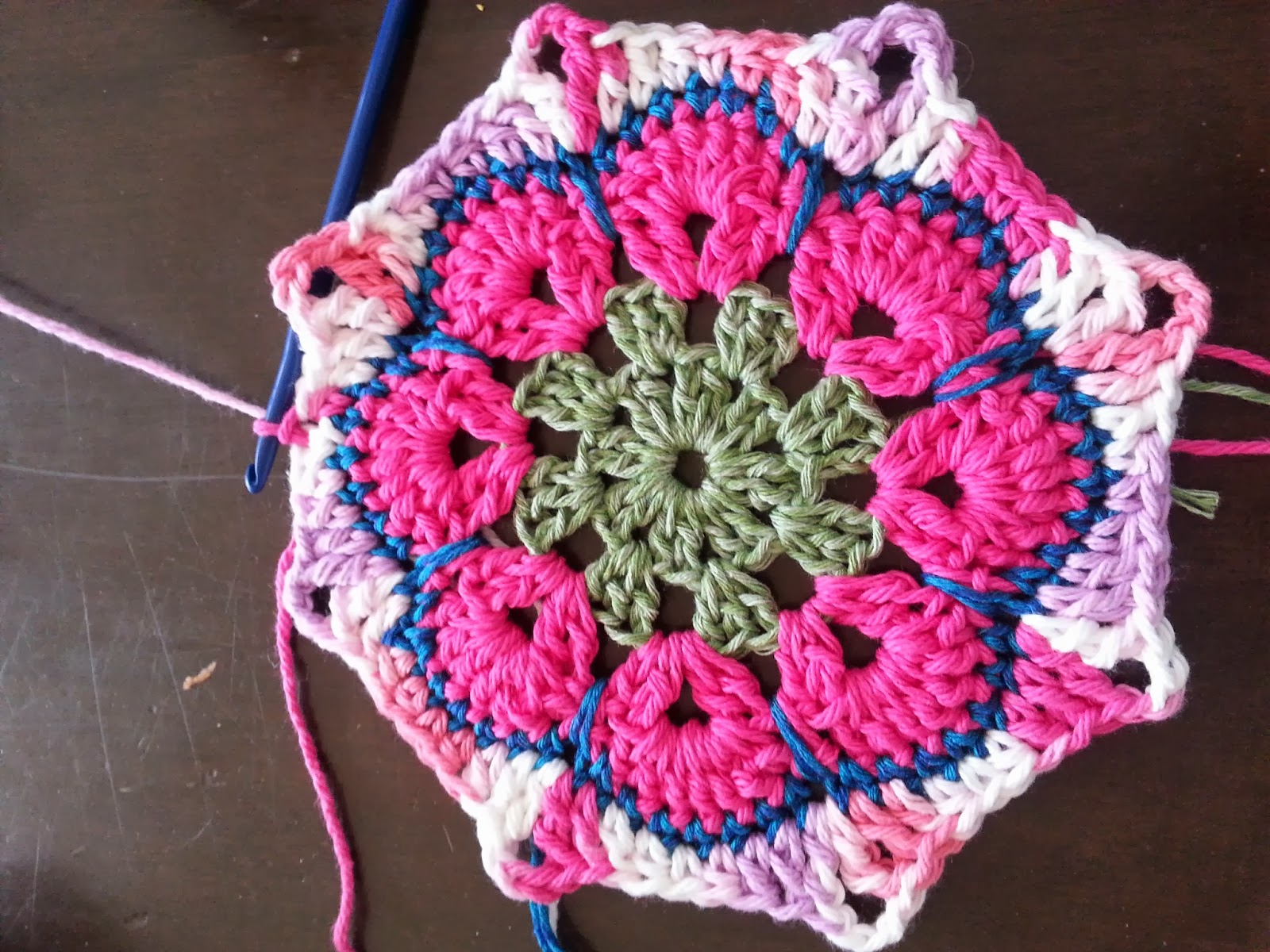 MomySoso: African flower octogon