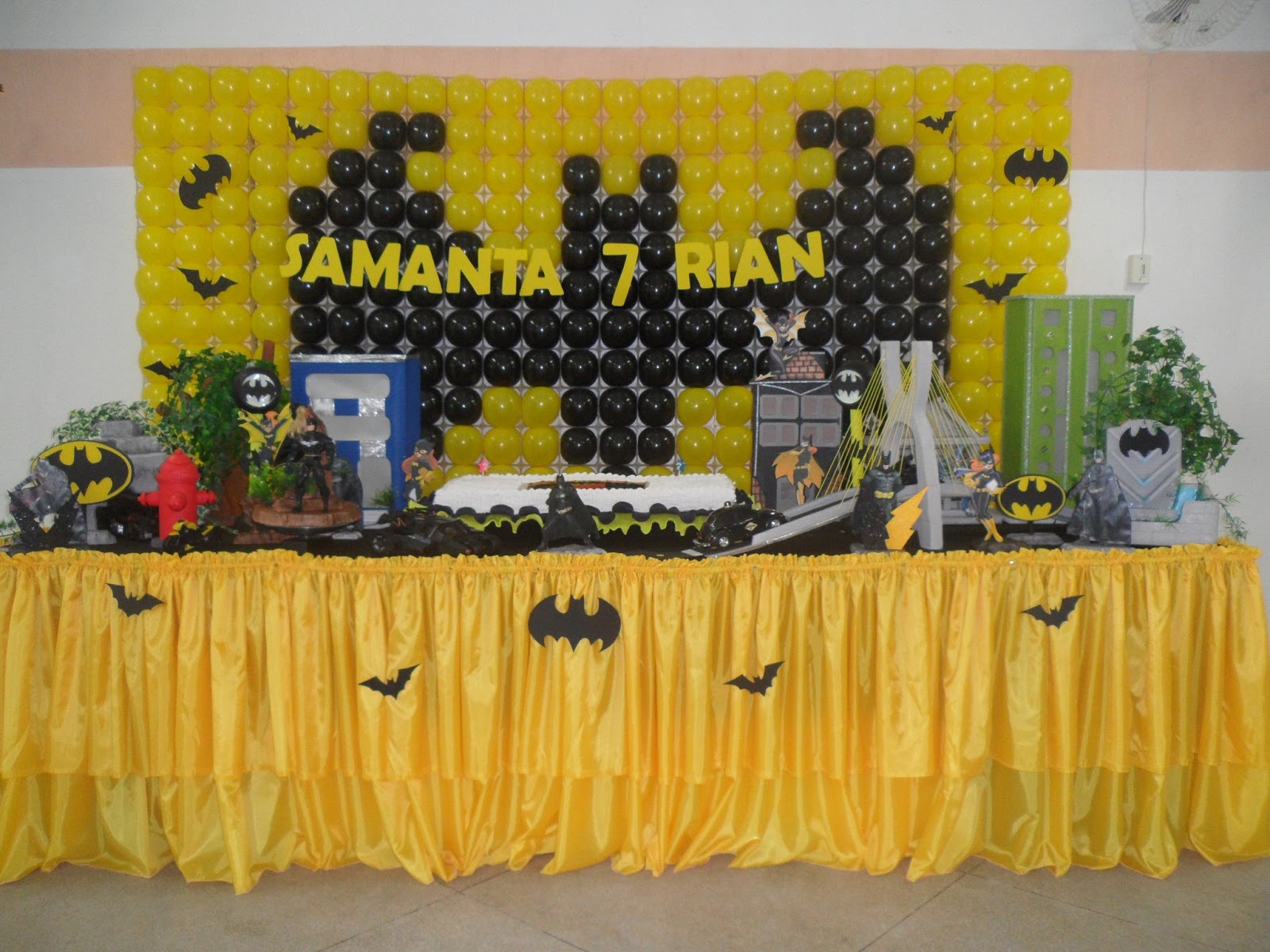 decoracao festa batman:Pipokinha Festas: Decoração Festa Infantil : Batman e Batgirl decoracao festa batman:Pipokinha Festas: Decoração Festa Infantil : Batman e Batgirl